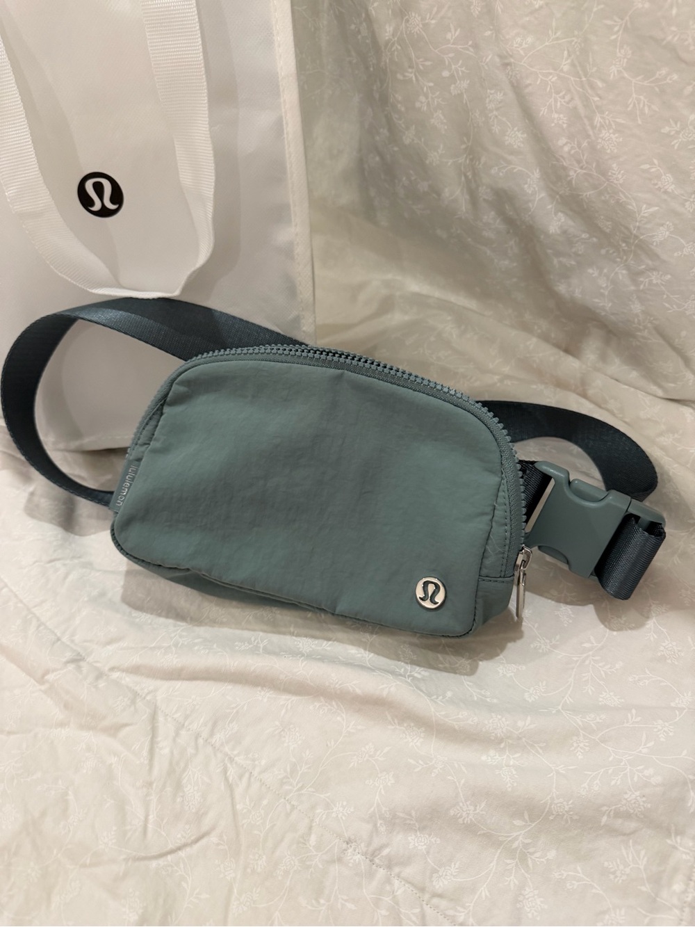 lululemon athletica Crossbody Teal-Green Belt Bag